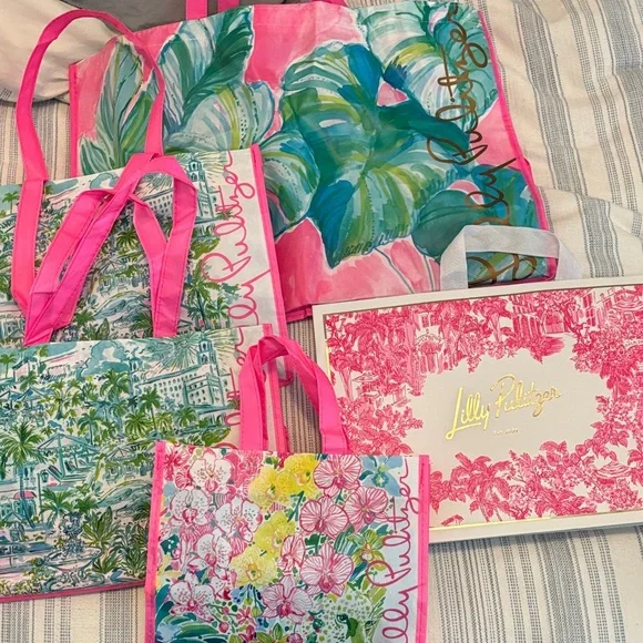 Lilly Pulitzer Tropical Pink and Green Totes - Picture 1 of 4
